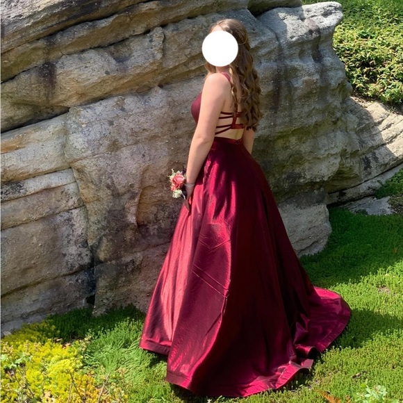 Sherri Hill Prom Dress - Picture 1 of 3